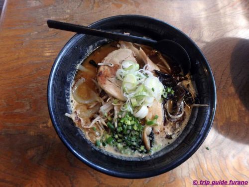 支那虎　しなとら　富良野　ラーメン