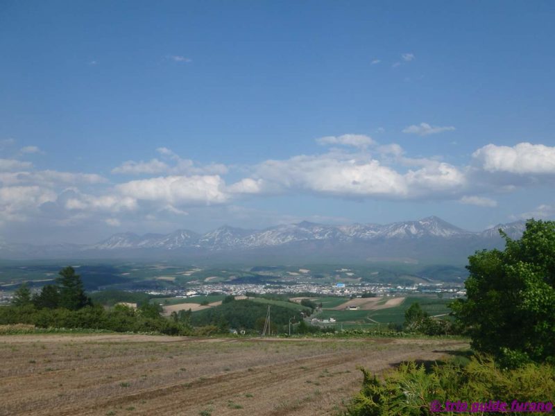 富良野　美瑛　千望峠駐車場　5月