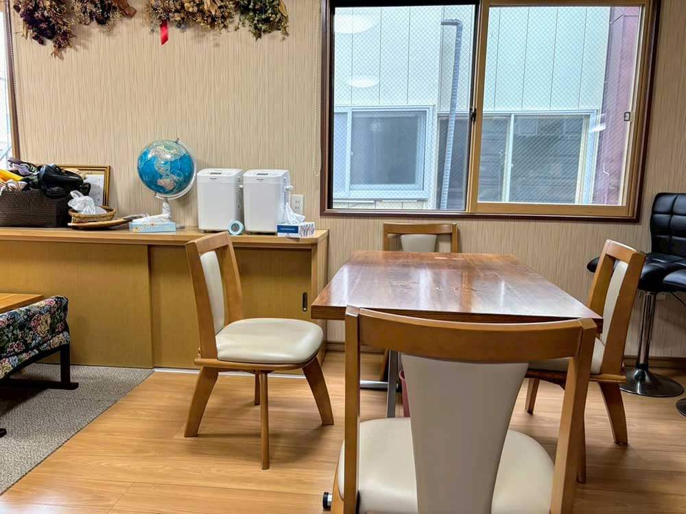 ばあちゃん家_店内